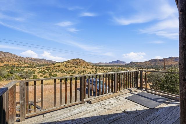 202 Fast Gun Lane, Fort Davis, TX 79734