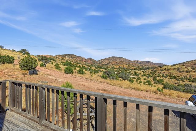 202 Fast Gun Lane, Fort Davis, TX 79734