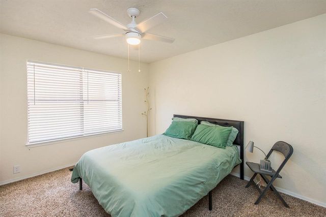 246 NW 74th St, Lawton, OK 73505