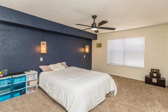 246 NW 74th St, Lawton, OK 73505