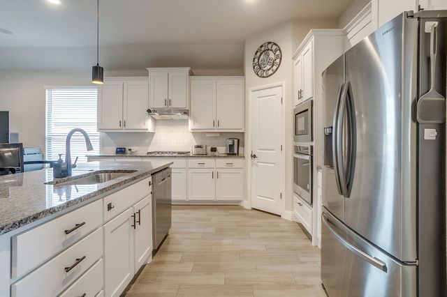 912 Bailey Lane, Mansfield, TX 76063