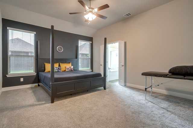 912 Bailey Lane, Mansfield, TX 76063