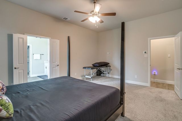 912 Bailey Lane, Mansfield, TX 76063