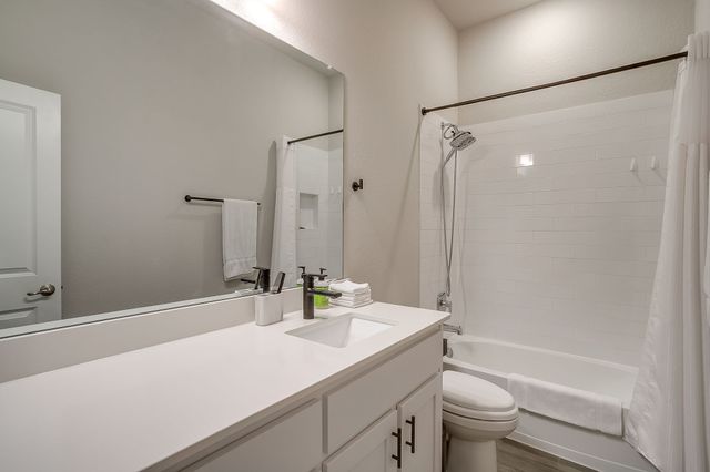 912 Bailey Lane, Mansfield, TX 76063