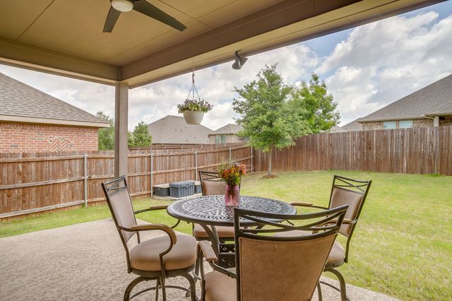 912 Bailey Lane, Mansfield, TX 76063