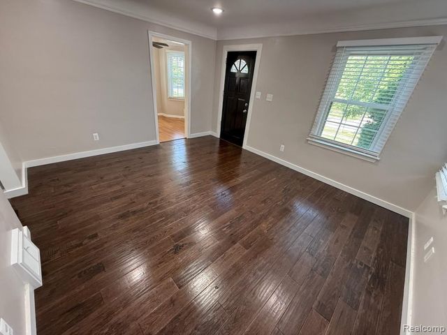 1834 N Mildred Street, Dearborn, MI 48128