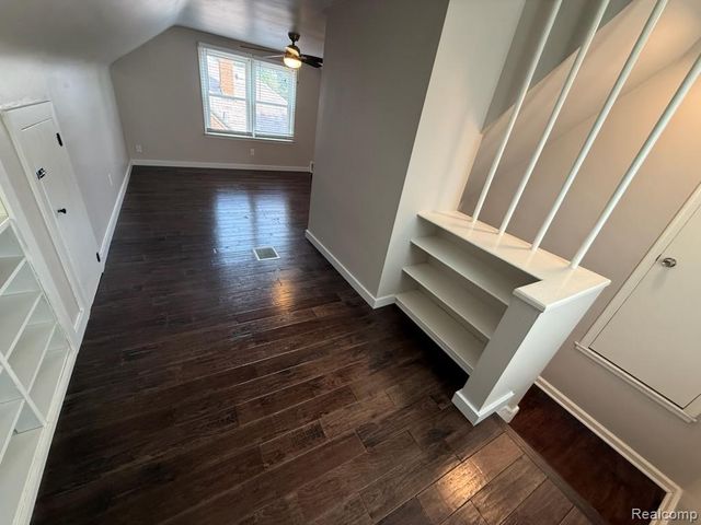 1834 N Mildred Street, Dearborn, MI 48128