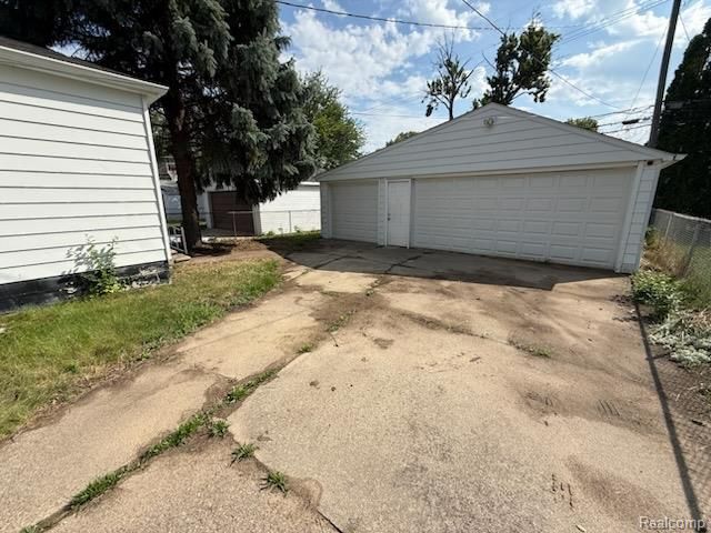 1834 N Mildred Street, Dearborn, MI 48128