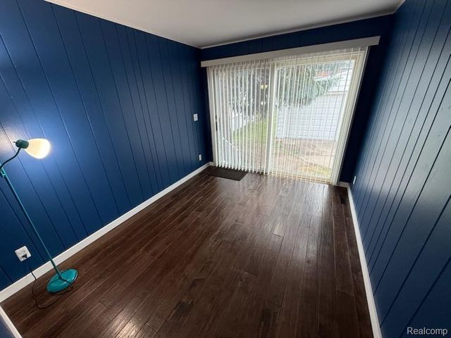 1834 N Mildred Street, Dearborn, MI 48128