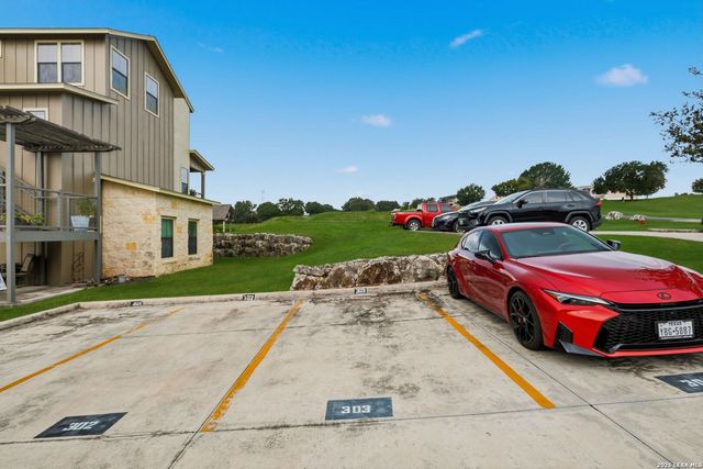 1111 Long Creek Blvd Unit 303, New Braunfels, TX 78130
