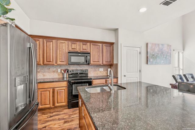 1111 Long Creek Blvd Unit 303, New Braunfels, TX 78130