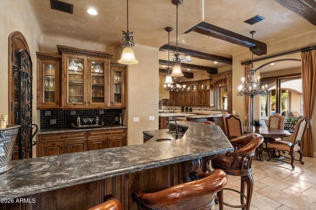 7008 N 68TH Place, Paradise Valley, AZ 85253