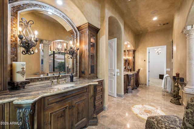 7008 N 68TH Place, Paradise Valley, AZ 85253