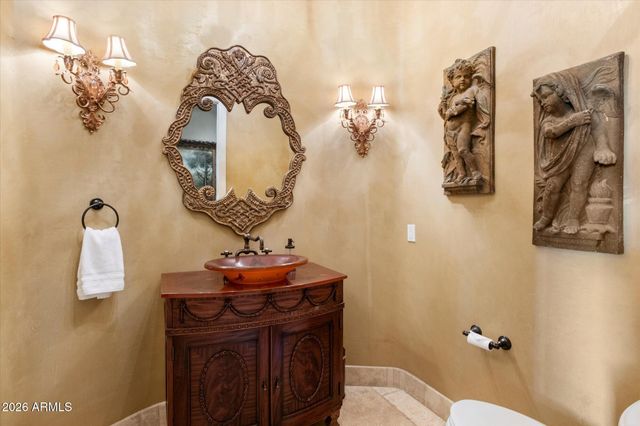 7008 N 68TH Place, Paradise Valley, AZ 85253