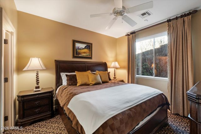 7008 N 68TH Place, Paradise Valley, AZ 85253