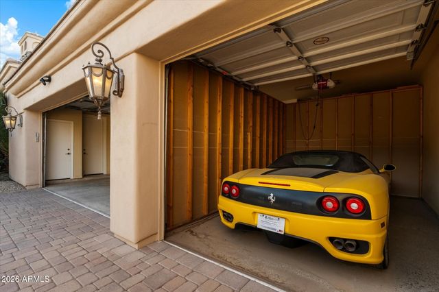 7008 N 68TH Place, Paradise Valley, AZ 85253