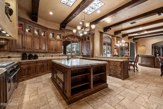 7008 N 68TH Place, Paradise Valley, AZ 85253