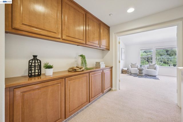 28862 Bay Heights Rd, Hayward, CA 94542