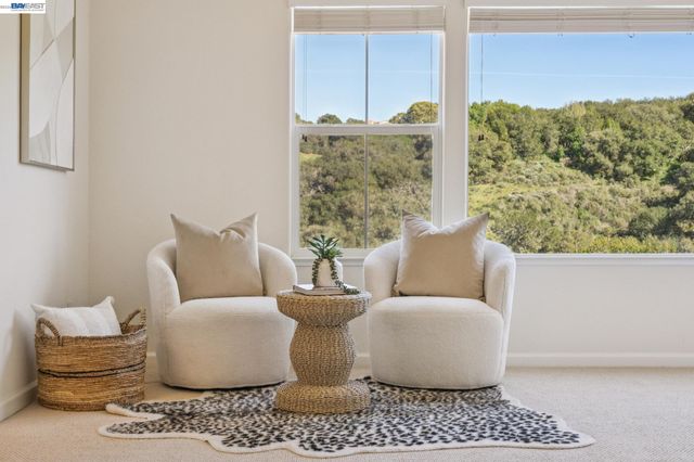 28862 Bay Heights Rd, Hayward, CA 94542