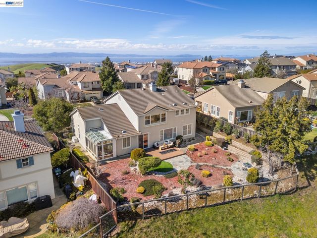 28862 Bay Heights Rd, Hayward, CA 94542