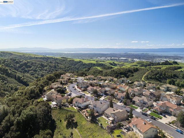 28862 Bay Heights Rd, Hayward, CA 94542