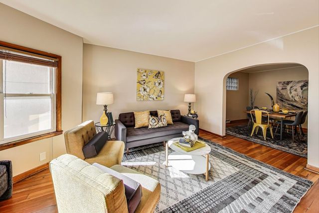 2134 N Keeler Avenue, Chicago, IL 60639