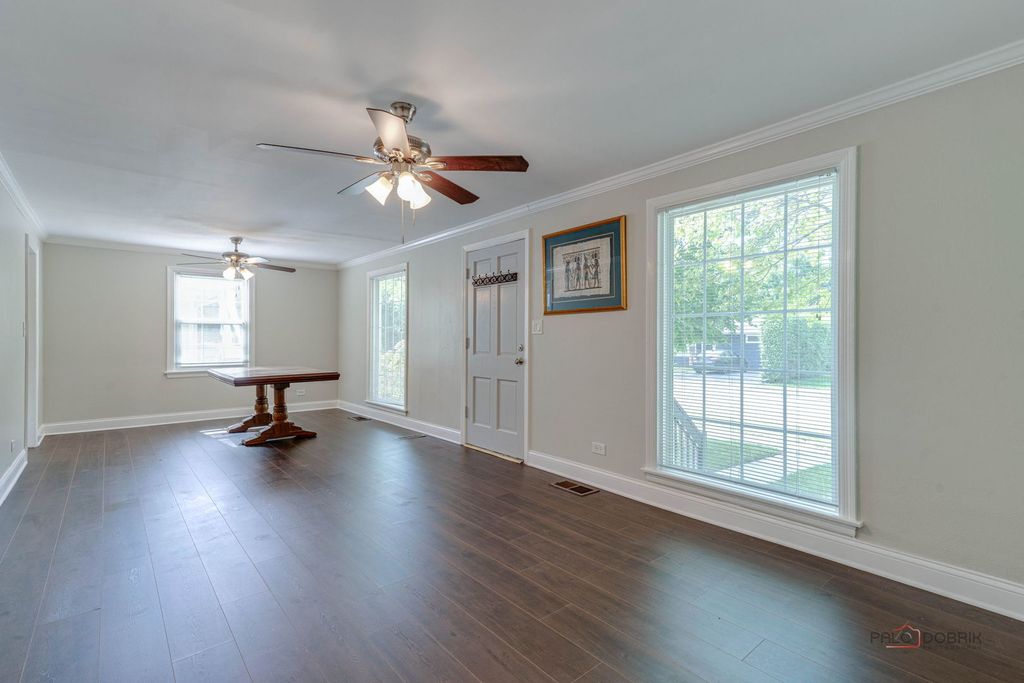 221 N Prairie Avenue, Mundelein, IL 60060 — photo 5
