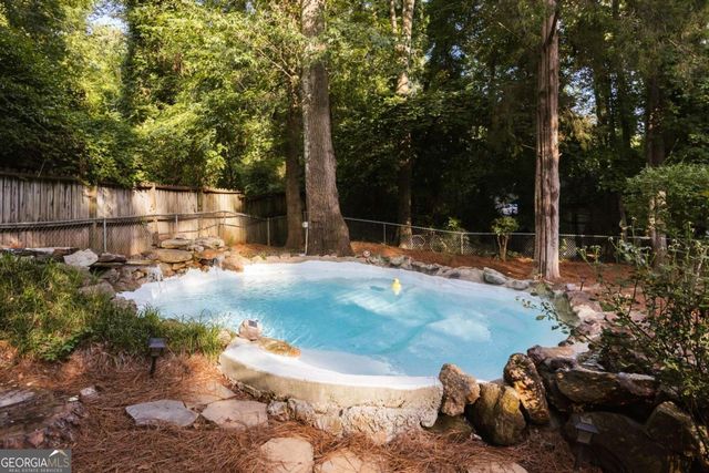 640 Tallassee, Athens, GA 30606