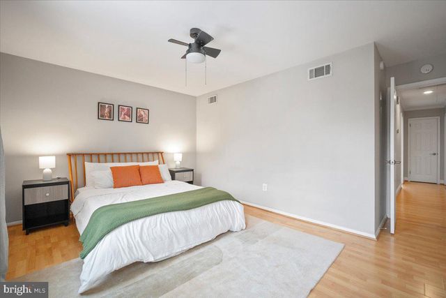 1717 REDGATE FARMS CT, Rockville, MD 20850