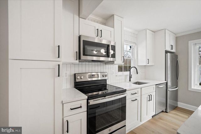 1717 REDGATE FARMS CT, Rockville, MD 20850