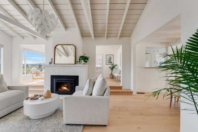 221 Highland Drive, Aptos, CA 95003
