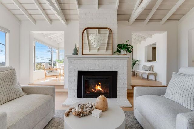 221 Highland Drive, Aptos, CA 95003