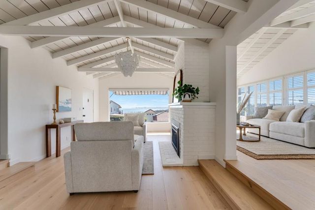 221 Highland Drive, Aptos, CA 95003