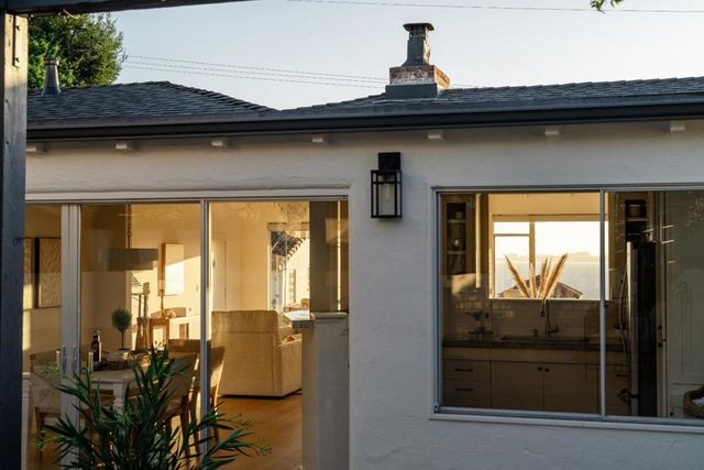 221 Highland Drive, Aptos, CA 95003