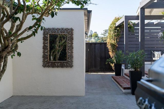 221 Highland Drive, Aptos, CA 95003