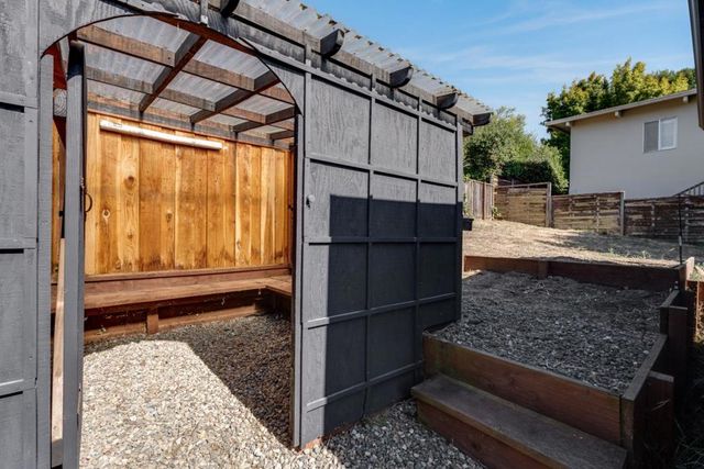 221 Highland Drive, Aptos, CA 95003