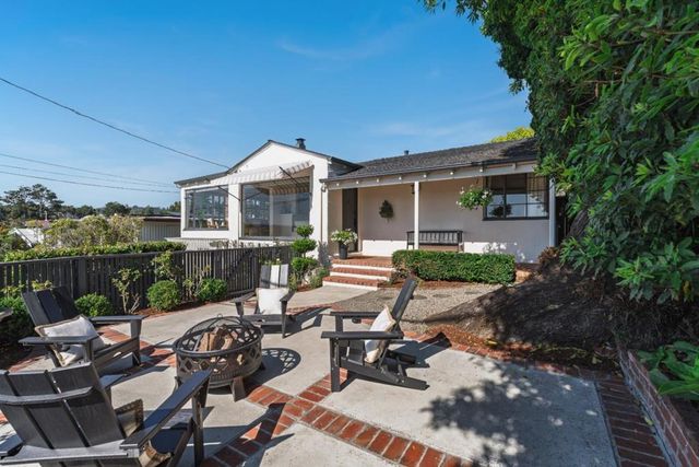 221 Highland Drive, Aptos, CA 95003