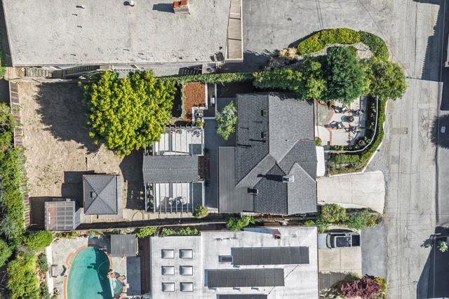 221 Highland Drive, Aptos, CA 95003