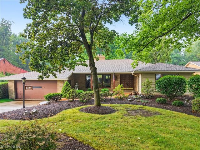 6125 Hillside Road, Independence, OH 44131