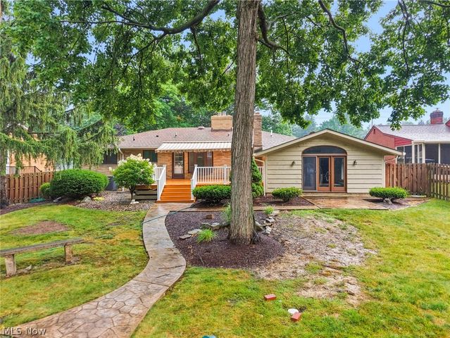 6125 Hillside Road, Independence, OH 44131