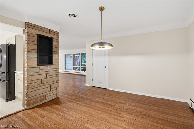 6125 Hillside Road, Independence, OH 44131