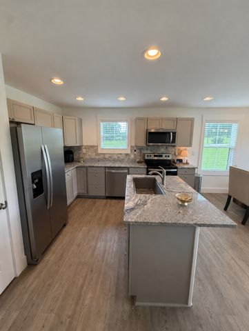 35 Monica St, Mcminnville, TN 37110