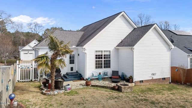 1530 Old Sexton Place, Fuquay Varina, NC 27526