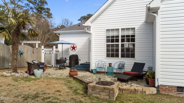 1530 Old Sexton Place, Fuquay Varina, NC 27526