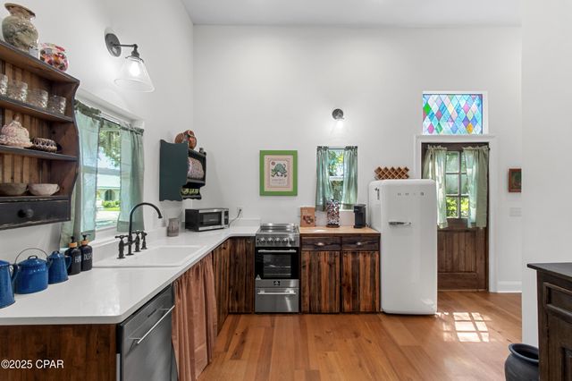 710 Moore Circle, Panama City, FL 32401