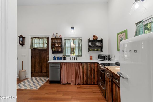 710 Moore Circle, Panama City, FL 32401