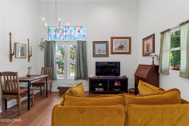 710 Moore Circle, Panama City, FL 32401