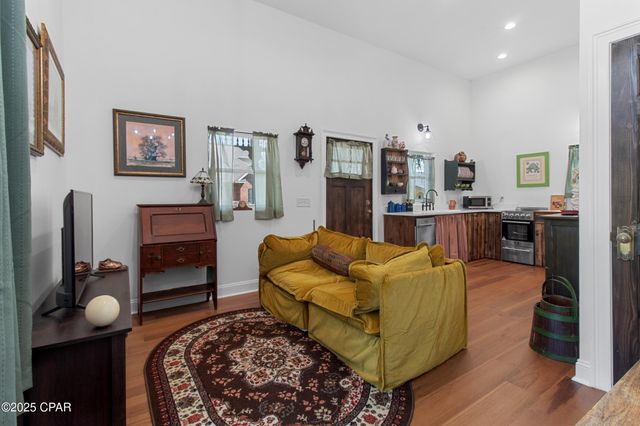 710 Moore Circle, Panama City, FL 32401