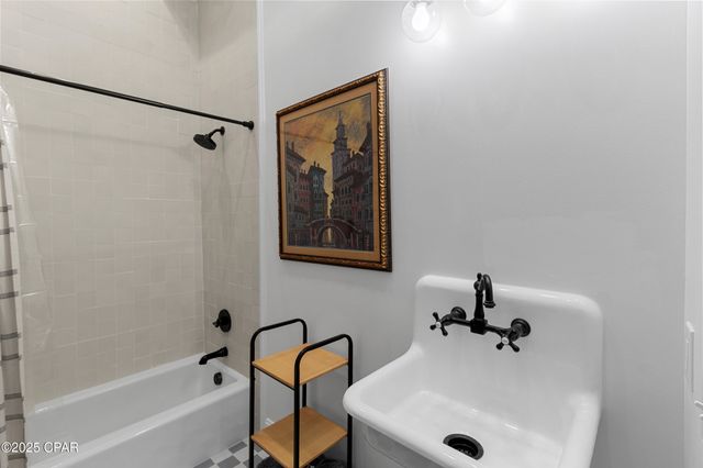 710 Moore Circle, Panama City, FL 32401