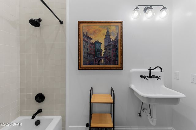 710 Moore Circle, Panama City, FL 32401